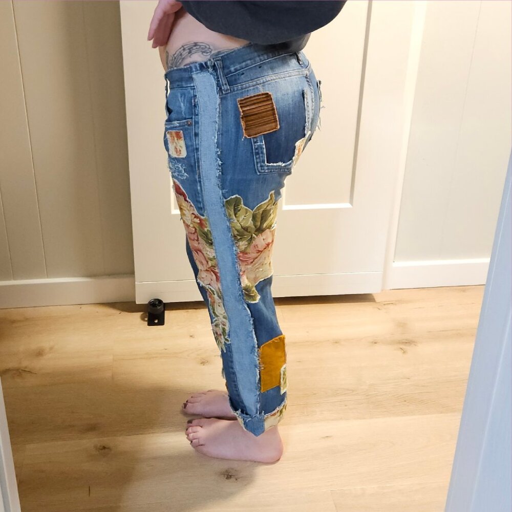Floral Bird Upcycled art jeans 33 x 27 altered boyfriend distressed applique - Picture 13 of 13